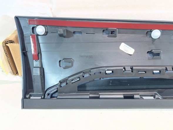 Audi OE 80A853969 pmi150921 НАКЛАДКА ДВЕРЕЙ ЗАДНІХ ЛІВИХ AUDI Q5 FY 80A853969