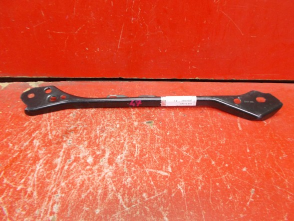 Opel OE OPEL ASTRA K V 15-22 39161597 WSPORNIK PASA PRZÓD ŁĄCZNIK UCHWYT НОВИЙ