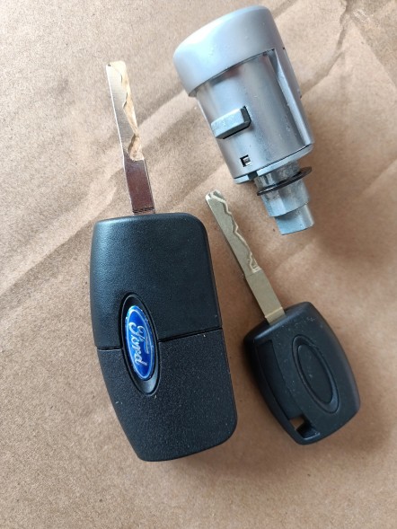 Китай FORD1677531 FORD НОВА СТАНЦІЯ КАРТРИДЖ ДЛЯ СТАЦІЇ КЛЮЧ ПІД ПУЛЬТ FORD S-MAX І SMAX II
