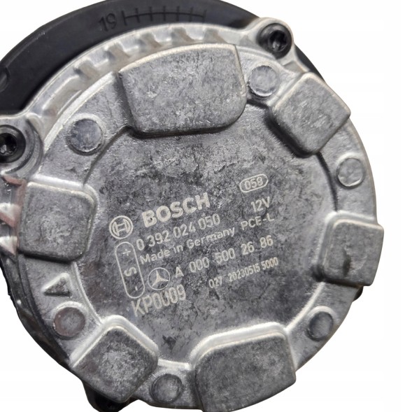 Mercedes-Benz OE A0005002686 Водяний насос mercedes-benz oe a0005002686