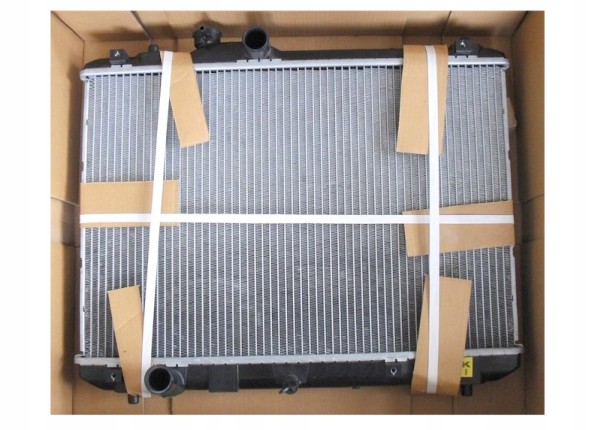 BF 17700-68J00 Охолоджувач води suzuki swift 1.3 / 1.5 / 1.6 2005 - 2010