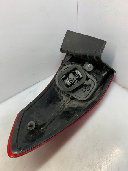 Ford OE LAMPA TYLNA PRAWA AM51-13405-BE FORD ЛАМПА ЗАДНЯ ПРАВА AM51-13405-BE FORD