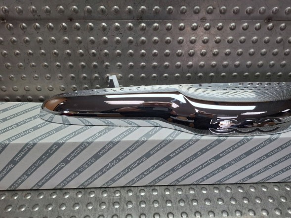 Fiat OE S26337852 ХРОМОВАНА НАКЛАДКА КЛАПАНА 0735516207 FIAT 500 2007-