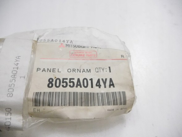 Mitsubishi OE Планка салону Mitsubishi Pajero Montero OE 8055A014YA