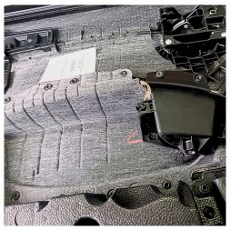 Fiat OE Обшивка / Карта дверей права OE 735688810 Fiat 500X оригінал