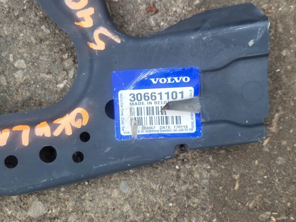 Volvo OE 30661101 ПЕРЕДНІЙ ПРАВИЙ ОКУЛЯР ПОСИЛЕННЯ VOLVO C30 C-30 C70 V50 S40 OE