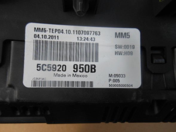 Volkswagen OE 5C5 920 950 B VW BEETLE ГОДИННИК ЛІЧИЛЬНИК ГОДИННИК БЕНЗИН 5C5920950B