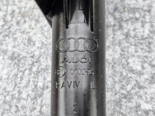 Audi OE 8U0955101B Audi q3 насадка рідини омивача фари омивач oe 8u0955101b орг.