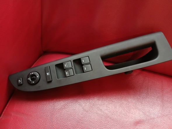 Kia OE 935701P432EQ Перемикач вікон з ручкою Kia Venga 2010-2019