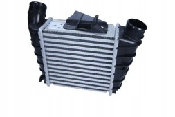 Maxgear AC688946 Охолоджувач повітря інтеркулер ac688946 maxgear