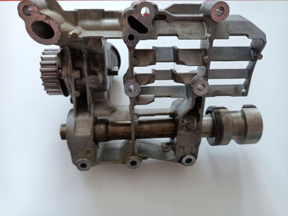 Ford OE CM5G-6A311-KB МАСЛЯНИЙ НАСОС FORD FOCUS MK3 1.0 ECOBOOST CM5G-6A311