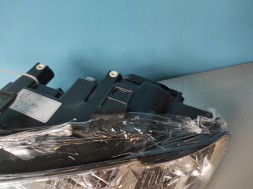TYC 8E0941004 8E0941030C Лампа передня ліва audi a4 b6 h7+h7+py21w+w5w