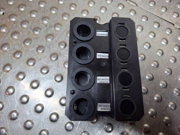Jeep OE КОМПЛЕКТ ДАТЧИКІВ ПАРКУВАННЯ 82212841 JEEP COMPASS PATRIOT FIAT FREEMONT 06-