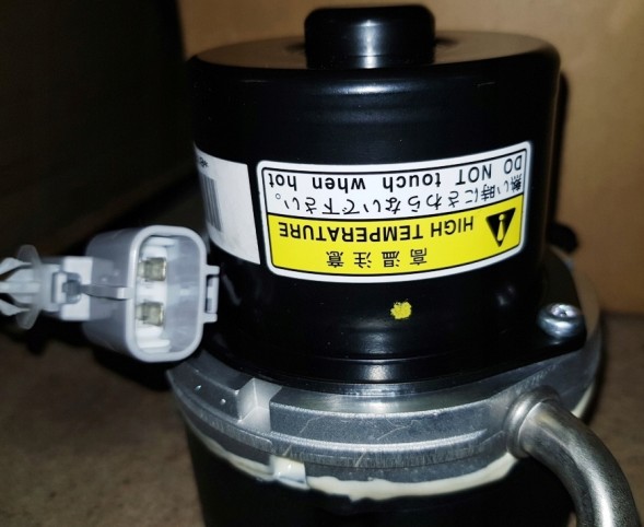 Citroen OE 1669575880 1610380680 Новий Оригінальний насос Vacum Citroen C-Zero 1669575880
