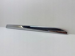 Suzuki OE MOBIPARTS-990E061M08CSM Оригінальна накладка передніх лівих дверей Suzuki SX4 S-Cross 990E0-61M08-CSM