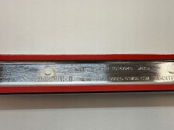 Suzuki OE MOBIPARTS-990E061M08CSM Оригінальна накладка передніх лівих дверей Suzuki SX4 S-Cross 990E0-61M08-CSM