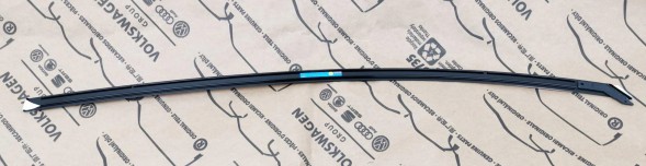 Audi OE 4H0853908B, DWP449896OE Оздоблювальна накладка скла Audi A8 D2 4H0853908B