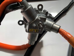 Mercedes-Benz OE KABEL HYBRYDY E KLASA 213 W213 A2135400329 WIĄZKA HYBRYDY E KLASA 213 W213 A2135461100 PRZEWÓD HYBRYDY E KLASA 213 W213 A2135461600 A2135451100 Зв'язка проводів електр. Mercedes A2135408933