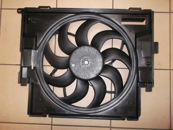 BMW OE BMW 17427640508 BMW F20 F30 F31 F36 ВЕНТИЛЯТОР 7640508