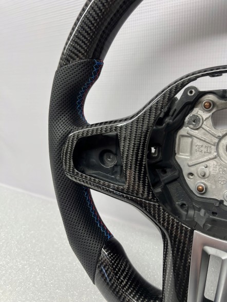 Китай 5905049717955 Карбонове кермо BMW F40/F44 M Performance