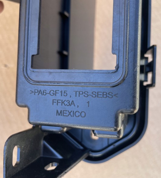 Volkswagen OE MB3G-12A696-AD ORYGINAŁ Кріплення тримача комп'ютера двигуна MB3G-12A696-AD VW Amarok Ford Ranger