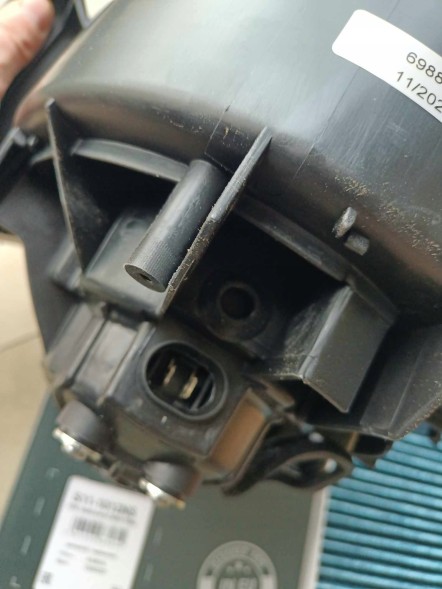 Polcar DMUCHAWA WENTYLATOR NAWIEWU KLIMATYZACJI FILTR WĘGLOWY OPEL VECTRA C SIGNUM ПОВІТРОДУВНИЙ ВЕНТИЛЯТОР ПРИПЛИВУ КОНДИЦІОНЕРА ВУГІЛЬНИЙ ФІЛЬТР OPEL VECTRA C SIGNUM