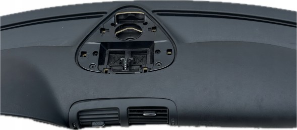 Mercedes-Benz OE DESKA KOKPIT 9E22 CZARNA PODUSZKA MERCEDES C W203 LIFT ORYGINAL 2036800187 238602905 ДОШКА КАБІНА 9Е22 ЧОРНА ПОДУШКА MERCEDES C W203 ЛІФТ 2036800187 238602905