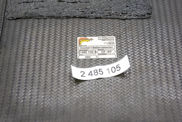 BMW OE 61202485105 НОВА ORG кришка АКБ BMW Z4 E46