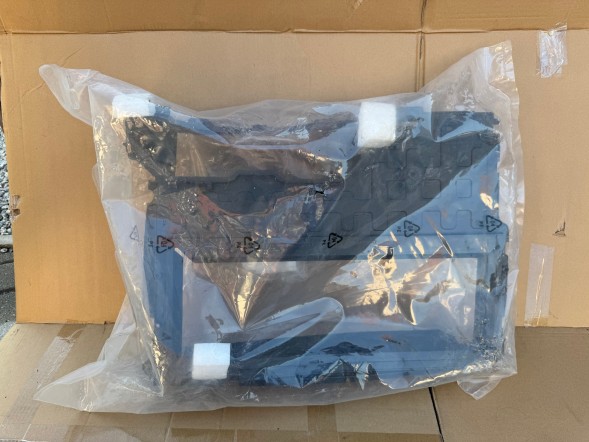 Renault OE 215592894R. Kierownica powietrza Captur I clio IV ПОВІТРЯНИЙ КАНАЛ CLIO IV CAPTUR I 215592894R