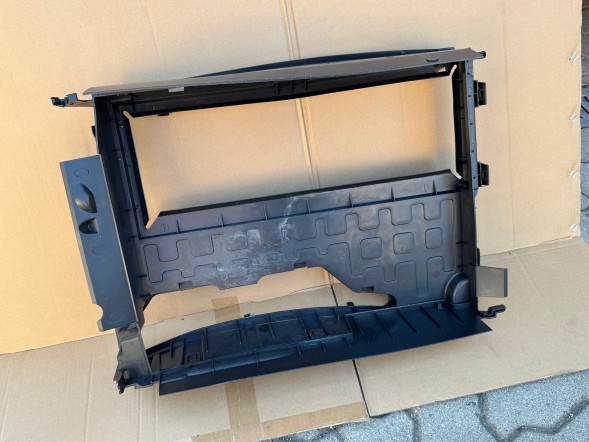 Renault OE 215592894R. Kierownica powietrza Captur I clio IV ПОВІТРЯНИЙ КАНАЛ CLIO IV CAPTUR I 215592894R