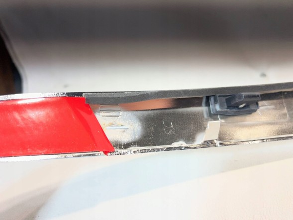 Tesla 103536900D ХРОМОВАНА НАКЛАДКА НА КРИШКУ БАГАЖНИКА TESLA MODEL X 1035369-00-D