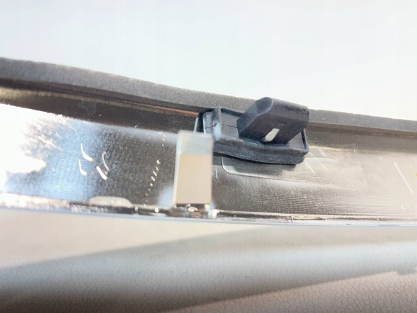 Tesla 103536900D ХРОМОВАНА НАКЛАДКА НА КРИШКУ БАГАЖНИКА TESLA MODEL X 1035369-00-D