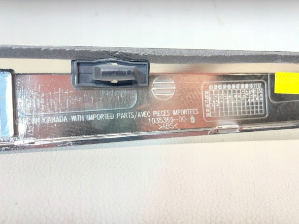 Tesla 103536900D ХРОМОВАНА НАКЛАДКА НА КРИШКУ БАГАЖНИКА TESLA MODEL X 1035369-00-D