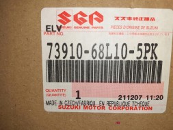 Suzuki OE 73910-68L10-5PK SUZUKI SWIFT MK7 13-16- ЧОХАЛ НА СУМКУ ПАСАЖ
