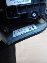 Mercedes-Benz OE W22123021083E Mercedes-Benz S W221 LIFT ПОДУШКА БЕЗПЕКИ ВОДІЯ (AIRBAG)