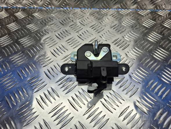 Ford OE Ford Ka mk2 замок задньої кришки багажника 51809767