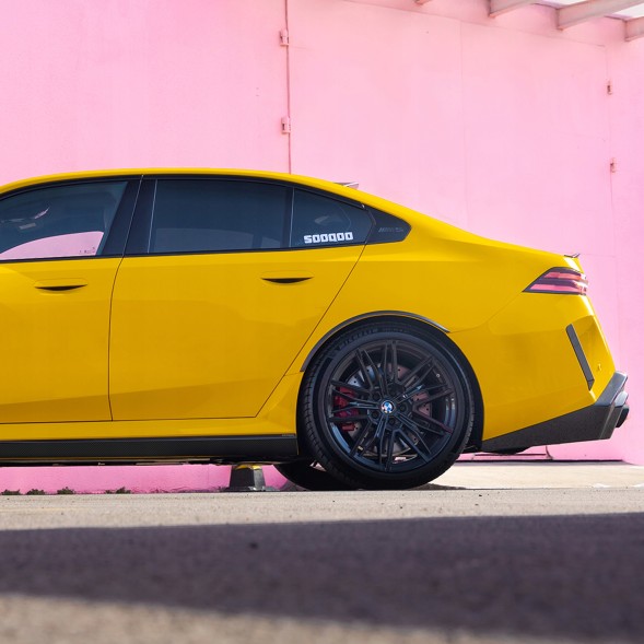 Китай T-490 Карбонові накладки на молдинги під пороги для BMW M5 G90/G99 в стилі SQ-A