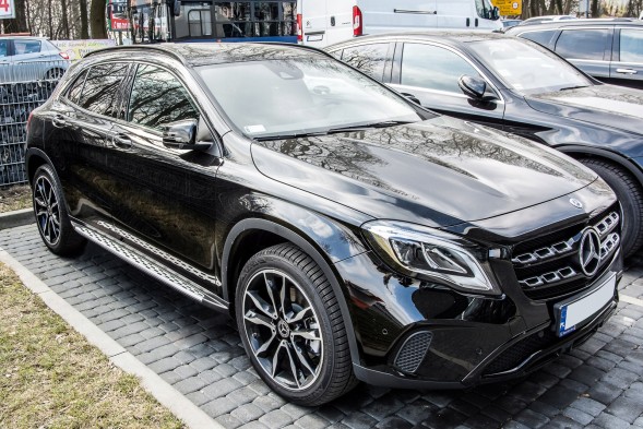Китай 635825425 СХОДИНКИ БІЧНІ ПОРОГИ MERCEDES GLA X156 ХРОМ