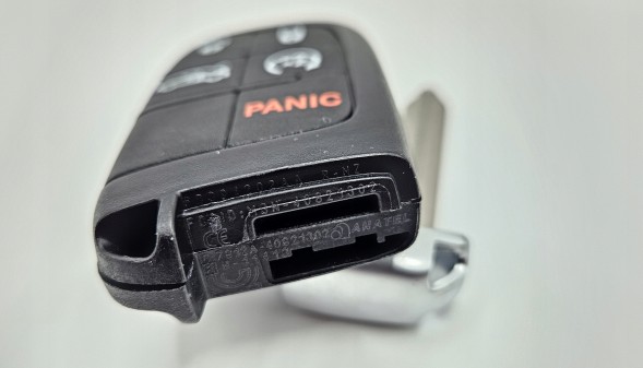 Dodge OE 68394202AA Ключ Smart Key для Dodge Challenger Scat Pack 1320 (оригінал)