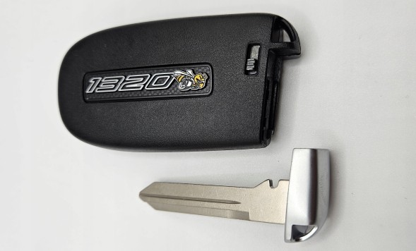 Dodge OE 68394202AA Ключ Smart Key для Dodge Challenger Scat Pack 1320 (оригінал)