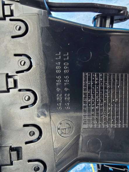 BMW OE QUA8291 Решітка впуску свіжого повітря права BMW 5 F10 F11 9166890 НОВА