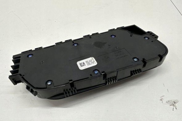 BMW OE Кнопки управління лівого сидіння BMW 5 (G30) 9384915 3.0L дизель 195кВт