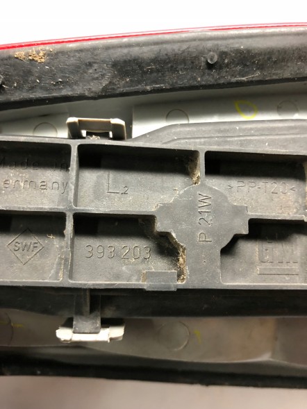 Opel OE LAMPA TYLNA LEWE 04073989 OPEL Elektronika-chrzaszcz ЗАДНІЙ ЛІХТАР ЛІВИЙ 04073989 OPEL