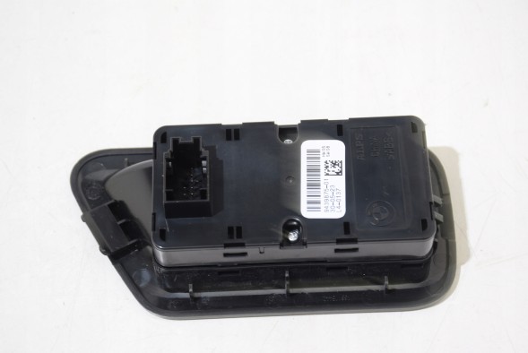 BMW OE 9439875 BMW Panel Bagażnika BMW X7 G07 / X7 G07 LCI Панель Керування Шторкою Блокування Спинки Багажника