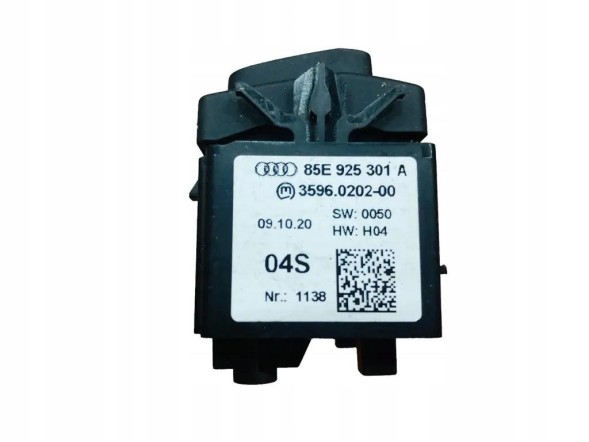 Audi OE AUDI Q2 ПАНЕЛЬ КНОПОК 85F925301A