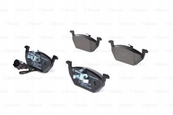 Китай 0 986 494 019 + 0 986 478 853 VW GOLF IV (1J1, 1J5) Колодки + диски гальмівні передні Bosch VW GOLF IV 4 256 мм