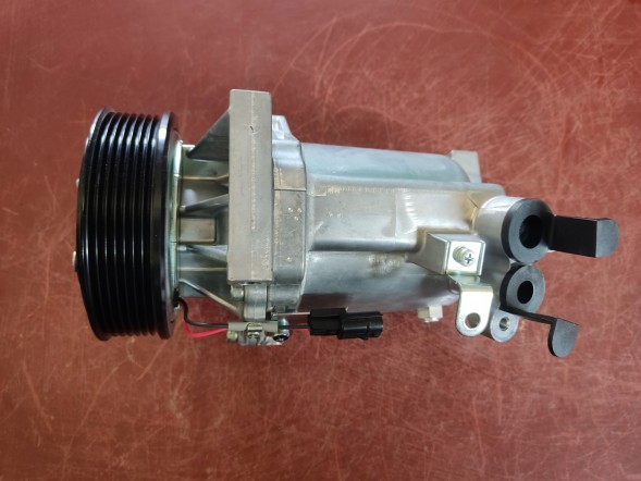 CHINA 926008367R Компресор кондиціонера dacia 926008367р