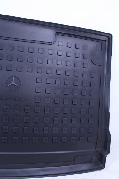 Mercedes-Benz OE КИЛИМОК В БАГАЖНИК MERCEDES CITAN W415 A4158680007