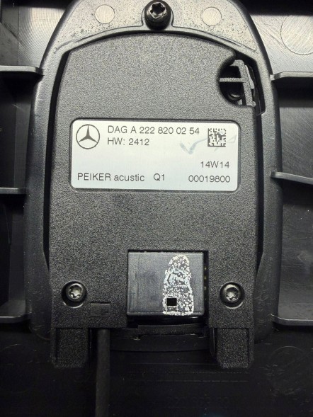 Mercedes-Benz OE Mercedes Розетка Роз'єм USB A2228200254