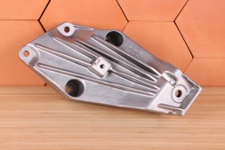 BMW OE BMW G30 G31 G32 G11 G12 NOWA ŁAPA SILNIKA LEWA 6861555 STAJNIA 1964 BMW G30 G31 G32 G11 G12 НОВА ЛАПА ДВИГУНА ЛІВА 6861555